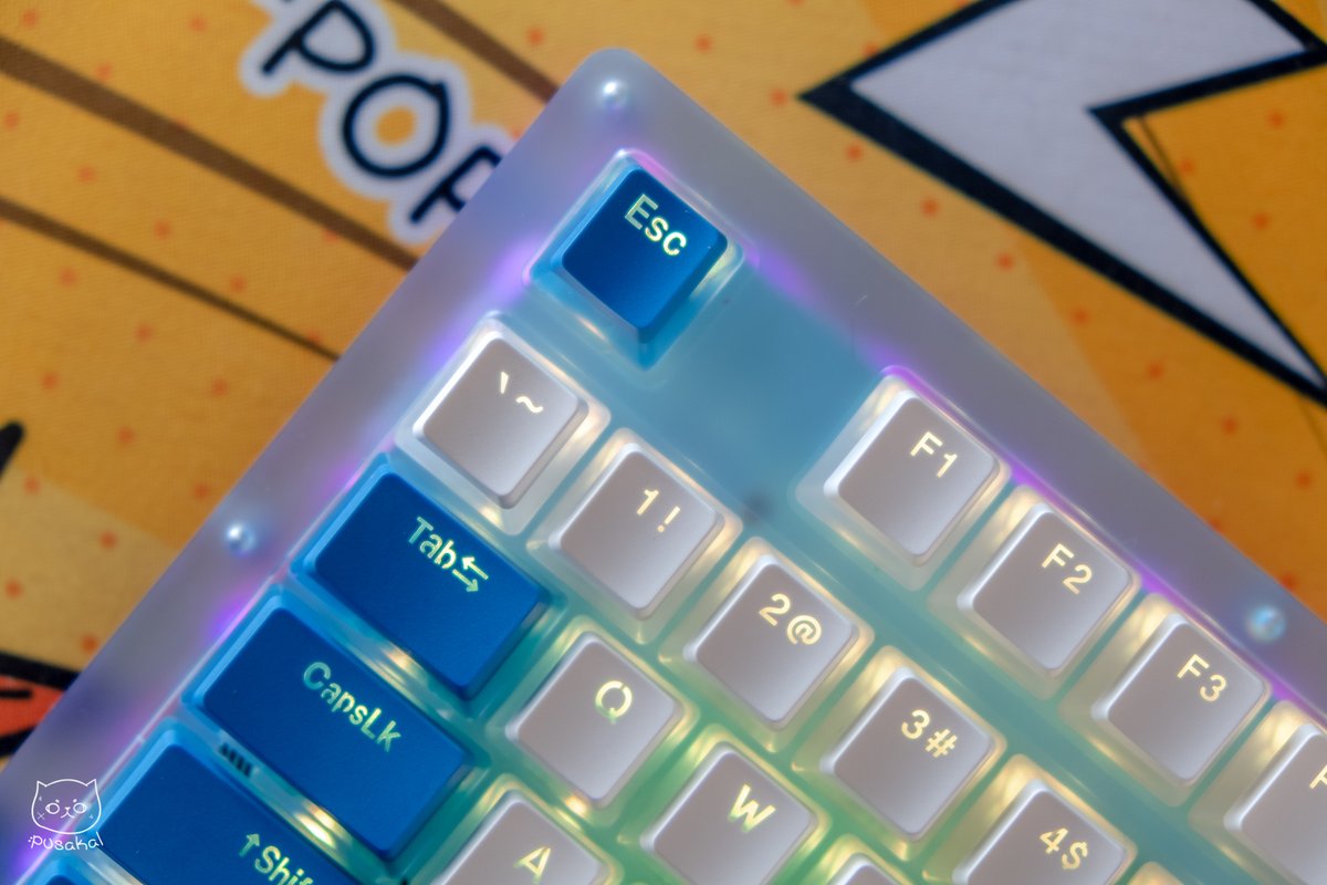 Womier_keyboard's tweet photo. [In Stock] Womier K98 with Pudding keyboard
Picture credit to @pusakalmkb
Link:
Amazon :https://t.co/k7L8aBRUEE
Aliexpress :https://t.co/BUEYGntKa1

 #keyboards #mechkb  #keycaps #keycapdesign #epbt  #setup #keyset #keysets #keycapsets  #mechanical #gaming #womier #womier98 https://t.co/KRk29buNRv