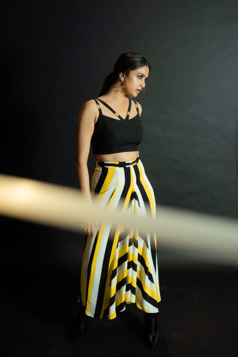 PopperstopTel's tweet photo. Kalavathi kanna kala ga inka evaru?😍💓
@KeerthyOfficial
#keerthysuresh #Keerthisuresh #SVPMania #SVPPromotions #SVPSuccessMeet https://t.co/38Ercfbr3I