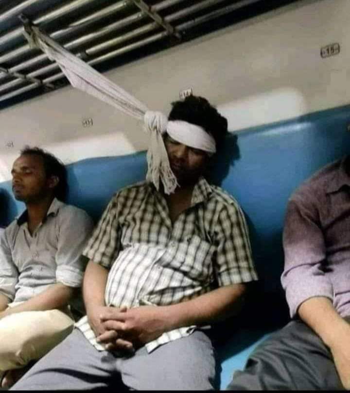 MeAshish1990's tweet photo. जुगाड़ 😆😆 https://t.co/IGoDb66PWE