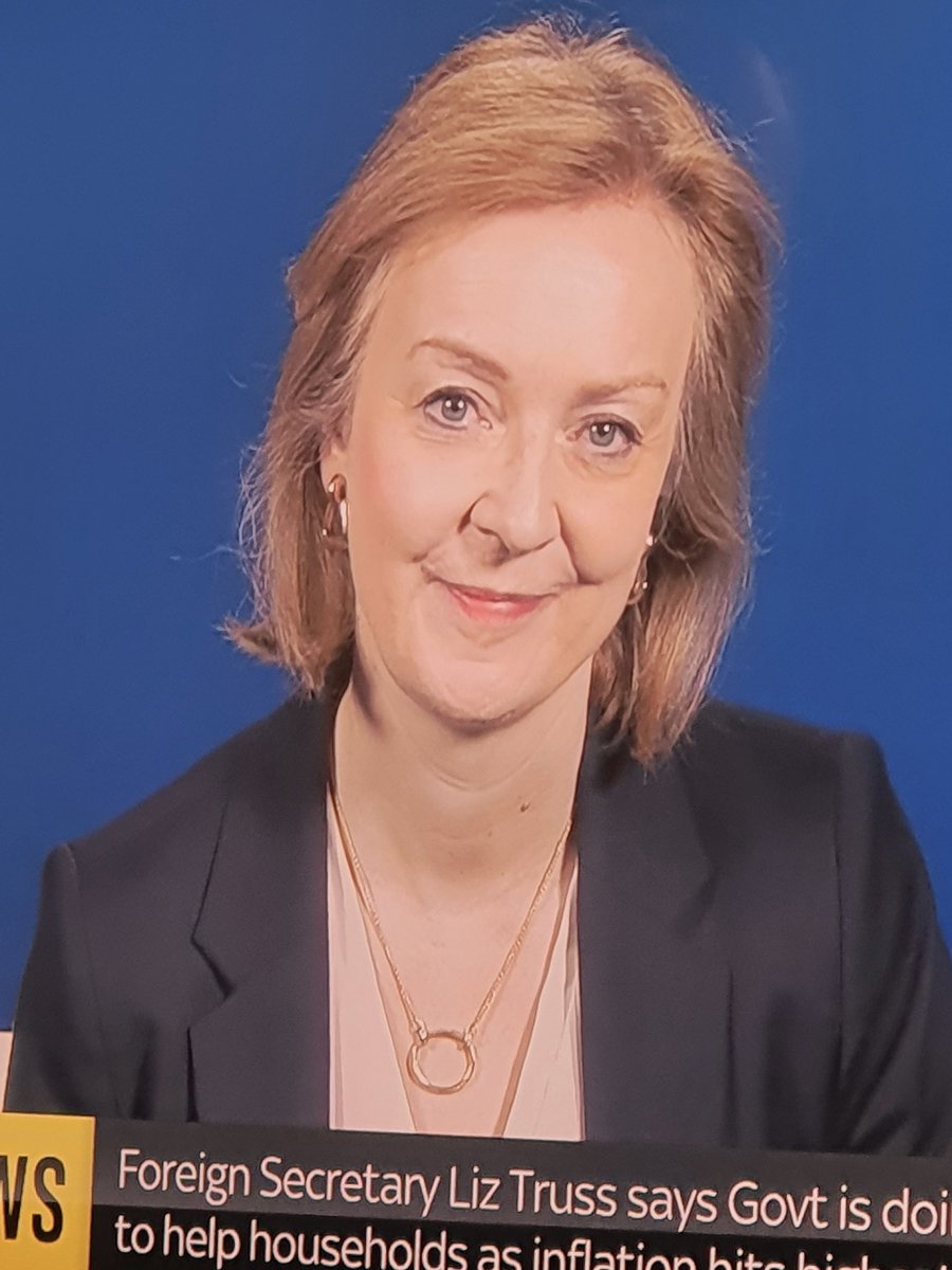 MaskResurection's tweet image. Liz Truss's face foaming as she trys her best not to answer questions from Kay Burley 😂🤣🤣