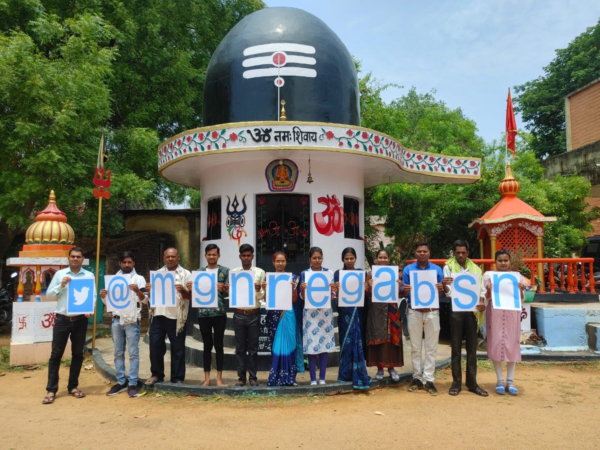 cgmgnregaunion's tweet image. #cgmgnregaनियमितिकरण 
@cgmgnregaunion
@bhupeshbaghel @RahulGandhi @rssurjewala @plpunia @Jairam_Ramesh @ShashiTharoor @indiatvnews @ZeeNews @News18India @IBC24News @ZeeMPCG @News24_MPCG @News18MP
हड़ताल के 45 दिन छत्तीसगढ़ मनरेगा कर्मी मांगे नियमितीकरण @priyankagandhi @INCIndia
