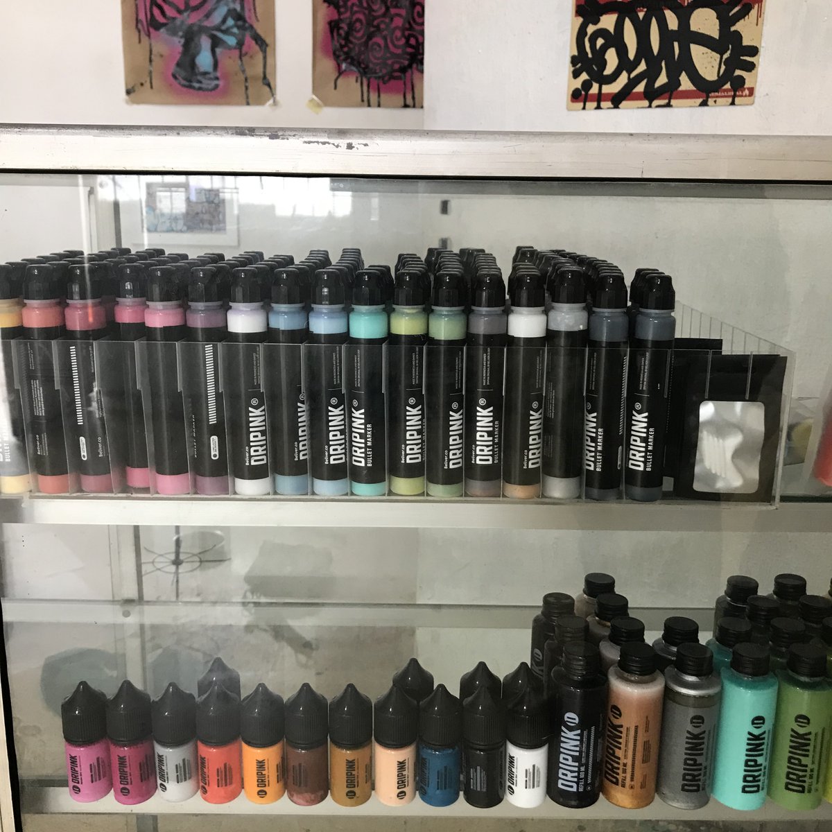 kadeboyz's tweet photo. Weapon🎨 #dripink https://t.co/LofX0FDeEl