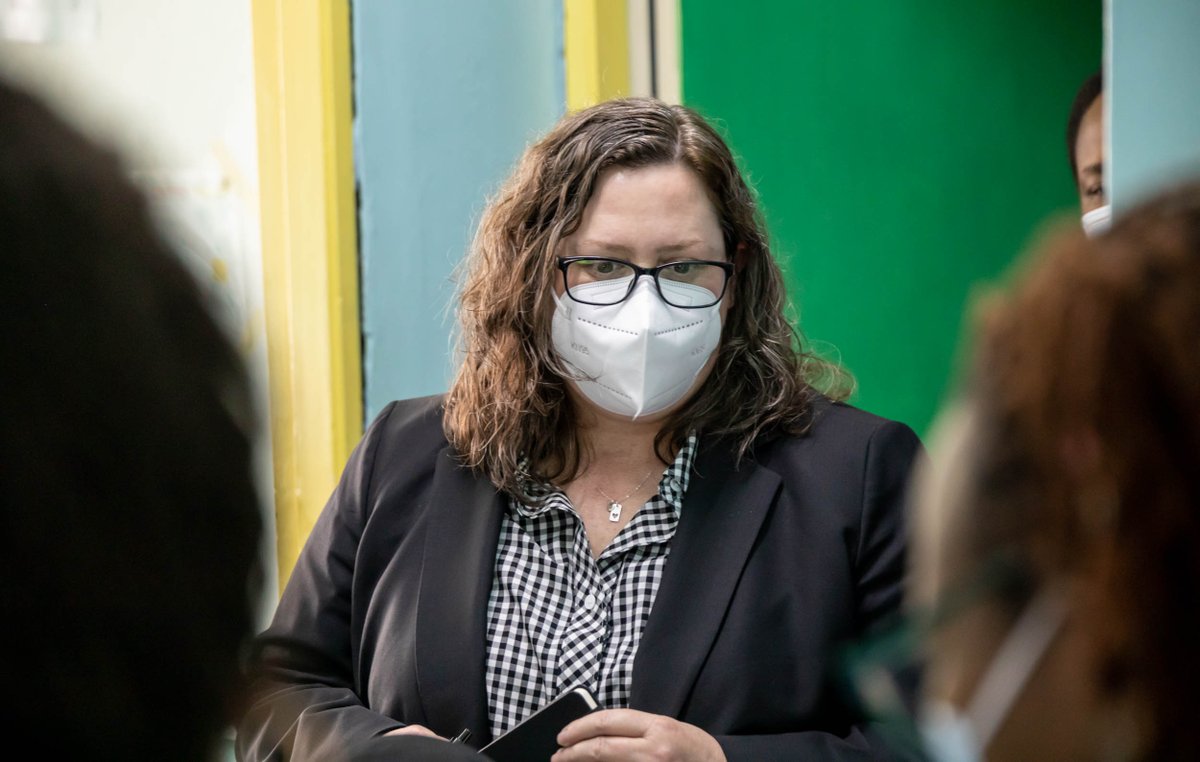 Ciheb_UMB's tweet photo. This week, #Ciheb Deputy Director @kikabout is in Kenya on a tour of the Centers of Excellence in Nairobi. Yesterday she visited #PumwaniMaternityHospital, where she spoke with staff and was taken through the patient flow and service delivery processes. https://t.co/ZfywGHNWoq