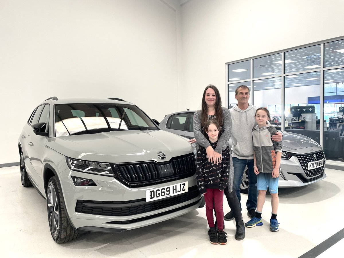 NigeHiggins4's tweet photo. AD Find out what happened when I visited @MotorpointSwansea to test drive my ideal family car @motorpoint  #MotorpointExperience https://t.co/MviJkyJJiz https://t.co/MeI291w1p4