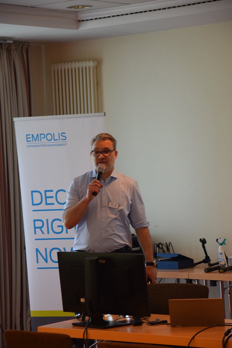 EmpolisSoftware's tweet photo. Unser Head of Channel Sales, Philip Naujoks, begrüßt die Teilnehmer unseres #EmpolisPartnerSummit.
Unser flexibles Partnermodell, mit vielfältigen Möglichkeiten der partnerschaftlichen Zusammenarbeit, kommt super an! https://t.co/ES8UjvMfQ0