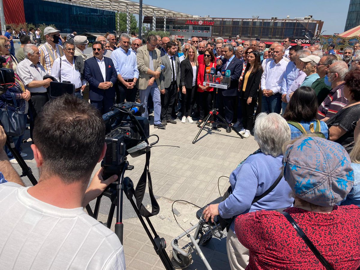 nurhayataltaca's tweet photo. İstanbul İl Başkanımız Canan Kaftancıoğlu'na yapılan haksızlığın 81 ilde gerçekleştirdiğimiz basın açıklamasıyla protesto ettik. #Cananbizimdir #CananTürkiyedir https://t.co/OFvTbXWVvG