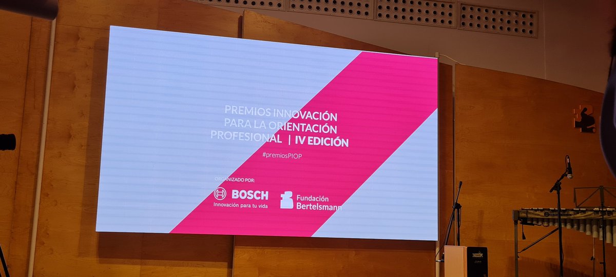@premiosPIOP 4a edición 18.5.2022 Gracias a <a href="/FBertelsmann/">FundaciónBertelsmann</a> en alianza con @BoschEspana x apostar x #innovacion en #orientacionprofesional <a href="/Mbabe/">my tram ngo</a> <a href="/juanjonieto/">Juan Jose</a> <a href="/vicente_alcaniz/">Vicente Alcañiz</a>