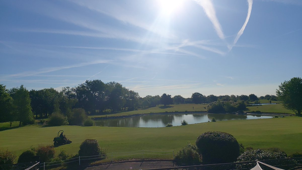 Bonjour aux collègues #Gaziers 😎 vue de notre séminaire #DT #DR agence Travaux en immeuble #CICM <a href="/GRDF/">GRDF</a> <a href="/Act4gaz/">Act4gaz</a> <a href="/lpoirierdietz/">Laurence Poirier-Dietz</a> <a href="/FrederiMartin/">Frederic Martin</a> <a href="/delormePh/">Delorme</a> @mflhuby <a href="/bdesingly/">Bertrand de Singly</a>  <a href="/SEnguehard/">Sandrine Enguehard</a> . Séminaire réussi bravo au management 👏👏👏