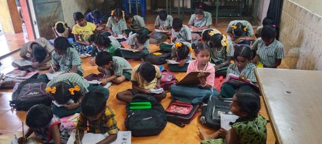 bcbridgeofhope's tweet photo. Hope for Children's free #tuitionclasses. Around 1100 children are attending classes in these centres regularly, grabbing every opportunity to learn something new every day. 
You too can be part of us this great endeavor! Donate today #Education4All #freetuition #hopeforchildren https://t.co/rBziwrIIJe