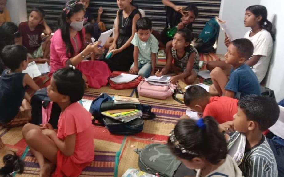 bcbridgeofhope's tweet photo. Hope for Children's free #tuitionclasses. Around 1100 children are attending classes in these centres regularly, grabbing every opportunity to learn something new every day. 
You too can be part of us this great endeavor! Donate today #Education4All #freetuition #hopeforchildren https://t.co/rBziwrIIJe