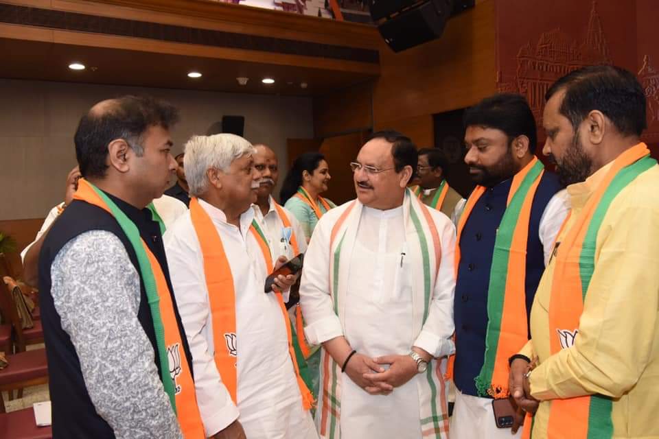vishnumppalamu's tweet photo. नई दिल्ली स्थित भारतीय जनता पार्टी के कार्यालय में आयोजित सामाजिक संवाद कार्यक्रम में सम्मिलित हुआ। इस अवसर पर राष्ट्रीय अध्यक्ष आदरणीय @JPNadda जी का मार्गदर्शन हम सभी को प्राप्त हुआ।
@narendramodi 
@blsanthosh
@LalSinghArya 
@DilipSaikia4Bjp 
@BJPNagendraji 
@dprakashbjp https://t.co/deKkVco5Y9