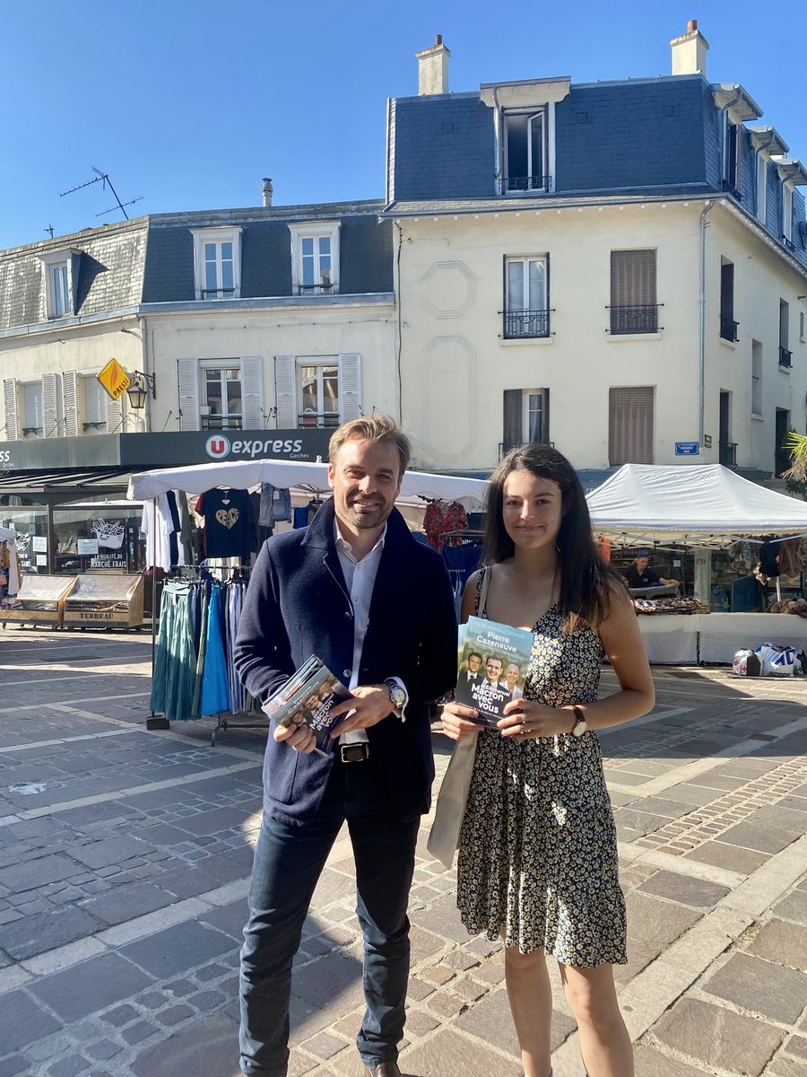 HorizonsGarches's tweet photo. Tractage matinale sous le soleil garchois, avant une matinée bien chargée.

De bons retours pour @PierreCazeneuve et la majorité présidentielle,

Hâte de vous retrouver samedi matin avec toute l’équipe 💪💪🔥

#electionslegislatives2022 #Ensemble #Garches #Horizons #saintcloud https://t.co/rDPi7dYmcH