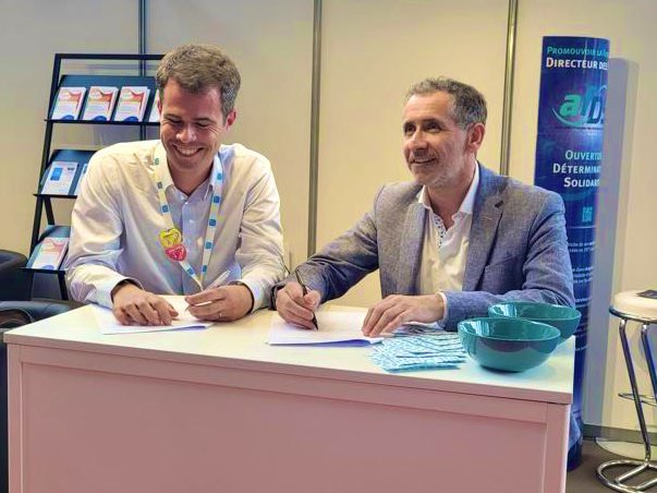 Le 17 mai 2022, l’<a href="/ADRHESSlive/">ADRHESSlive</a> et <a href="/anap_sante/">ANAP</a> ont signé une convention de partenariat, pour renforcer #attractivite #fidelisation #expertise dans les #rhpubliques ! Merci <a href="/pardouxstephane/">Pardoux</a> pour sa confiance !@SMarchandet <a href="/domi_ansould/">Dominique Ansould</a> <a href="/RemiDelekta/">Rémi Delekta</a> <a href="/Nicolas_Delmas_/">Nicolas Delmas</a> <a href="/PairotHugo/">Hugo Pairot</a>