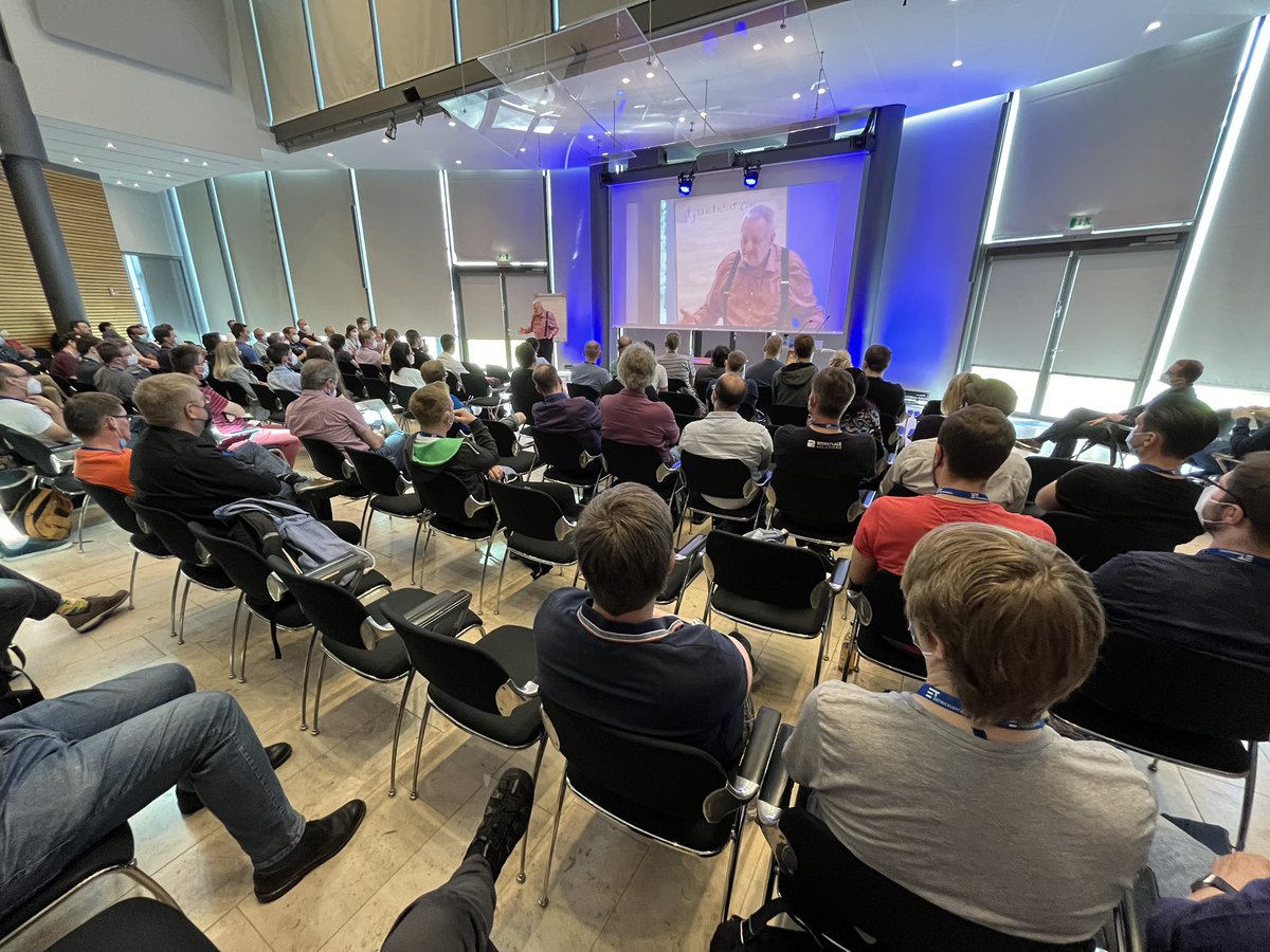 VKSI (@vksi) on Twitter photo #keynote mit <a href="/GerhardWohland/">Gerhard Wohland</a> beim #etka22: Der agile Day startet kontrovers. Wir spüren hier Gestaltungswillen im Publikum vs. „Sozialsysteme sind nicht gestaltbar“. Alle wach? #keynote mit <a href="/GerhardWohland/">Gerhard Wohland</a> beim #etka22: Der agile Day startet kontrovers. Wir spüren hier Gestaltungswillen im Publikum vs. „Sozialsysteme sind nicht gestaltbar“. Alle wach?