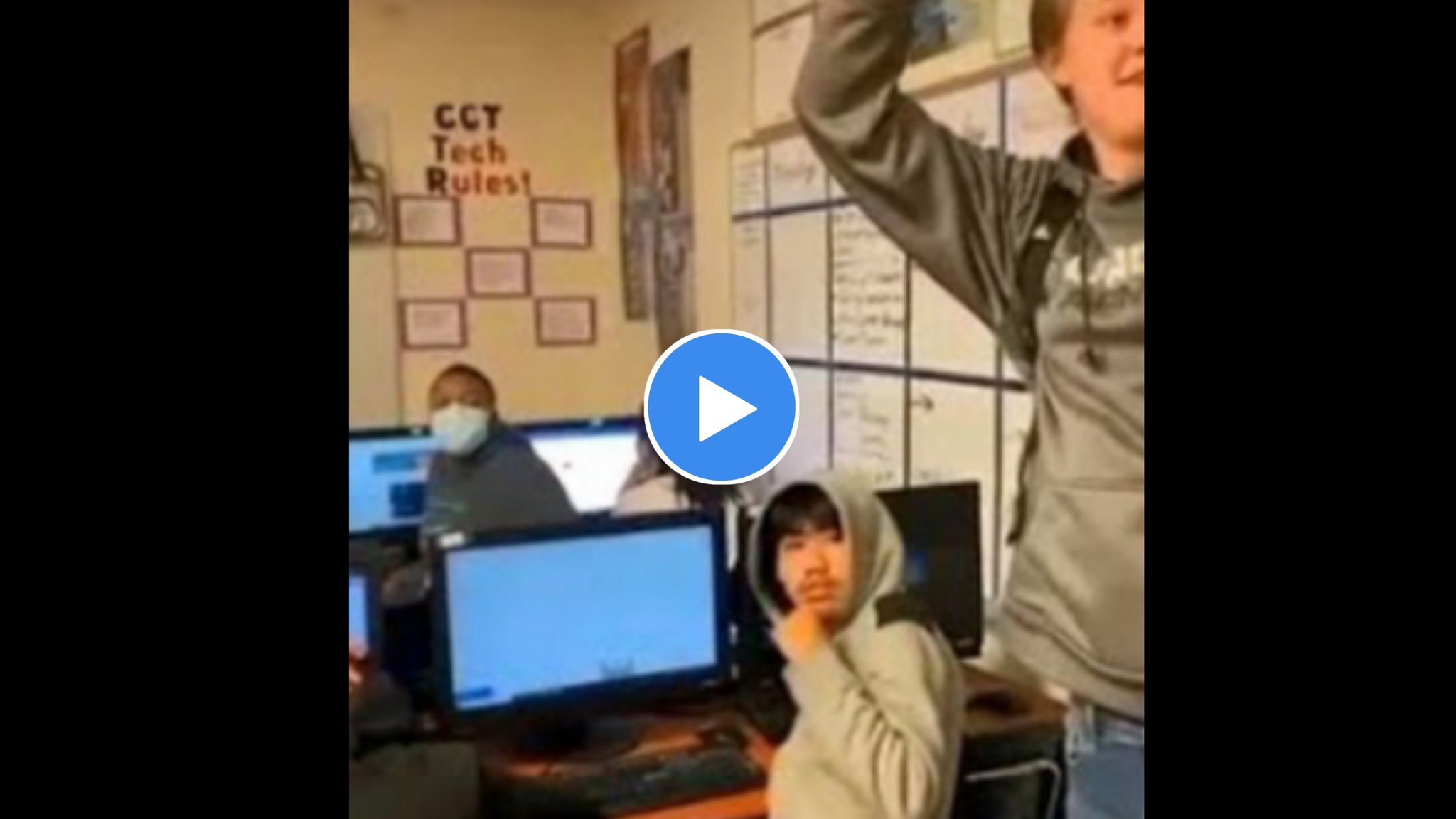 Sr Topic (SrTopic1) / Twitter