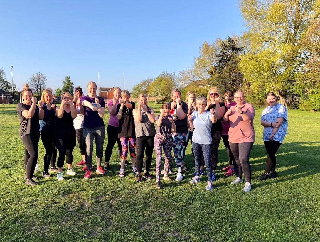 evergreen_activ's tweet photo. SIX more FREE female only Boxercise classes in Ossett &amp; Wakefield 🥊🥊
💥 Wednesdays Thornes Park 6-7pm 
💥 Fridays 6-7pm Church St Park, Ossett
💥 Saturdays 10.30-11.30am Ossett
Suitable for ages 12+

paula@familyfituk.com to book

#empower #women #girls #health #wellness https://t.co/ZSBcFlbbhX