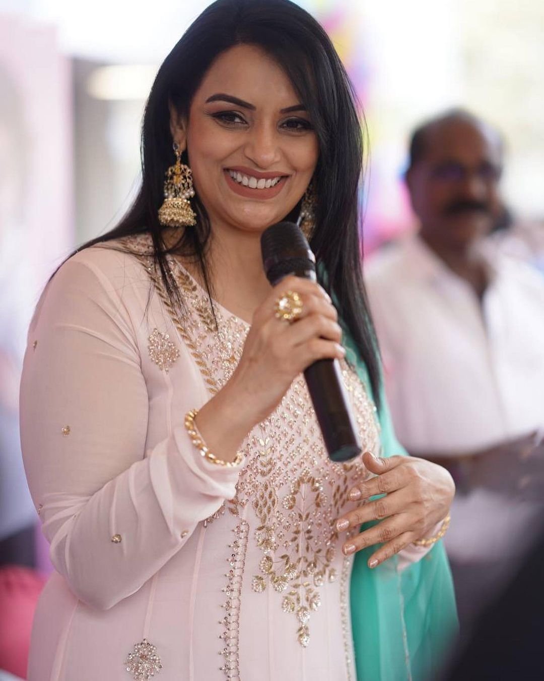 Hot Mallu Aunty Swetha Menon collections, Malayam Actress Swetha Menen iiQ8