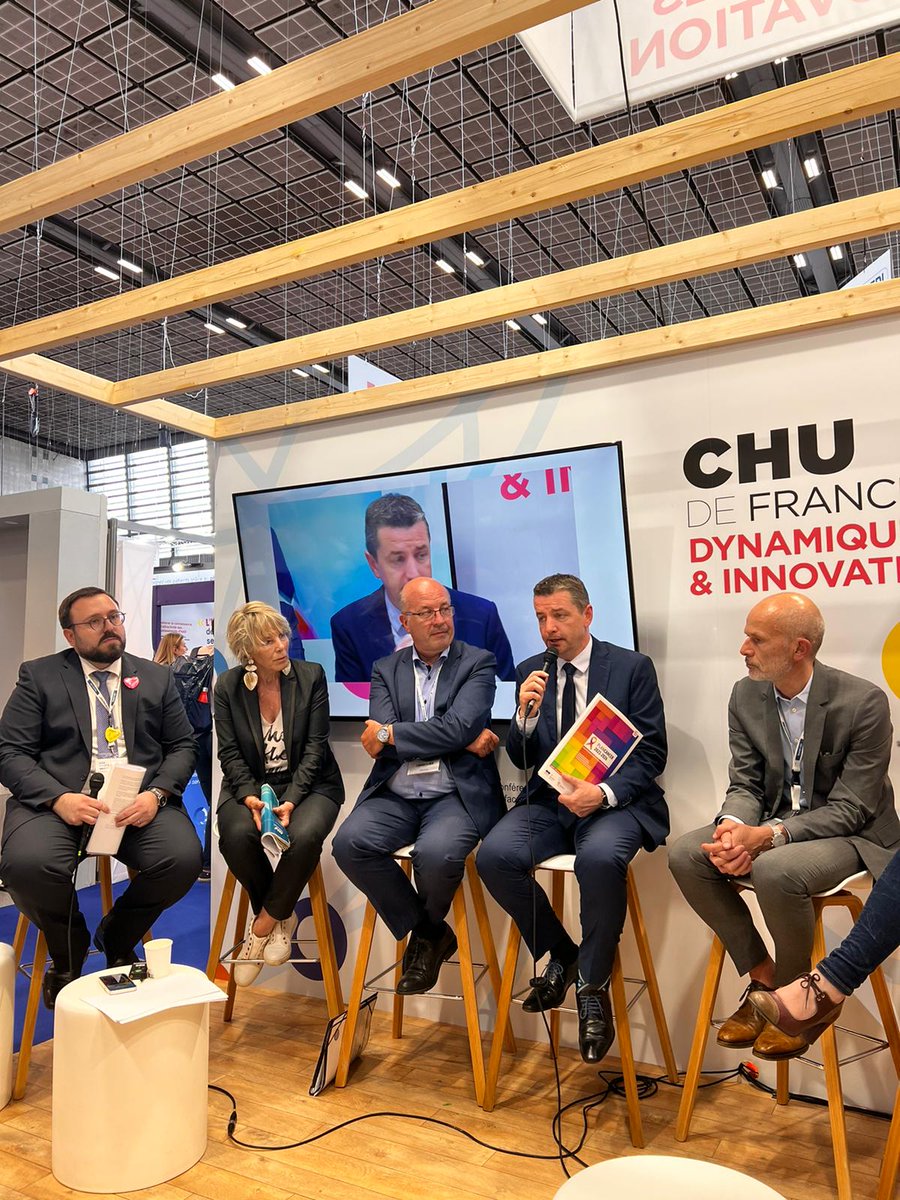 MajoriteSainte's tweet photo. [#Communiqué]
Plan cancer : l'exemplarité stéphanoise saluée à #Santexpo à #ParisSousTutelle #PlanCancer #SaintEtienne https://t.co/bItMNi3szR