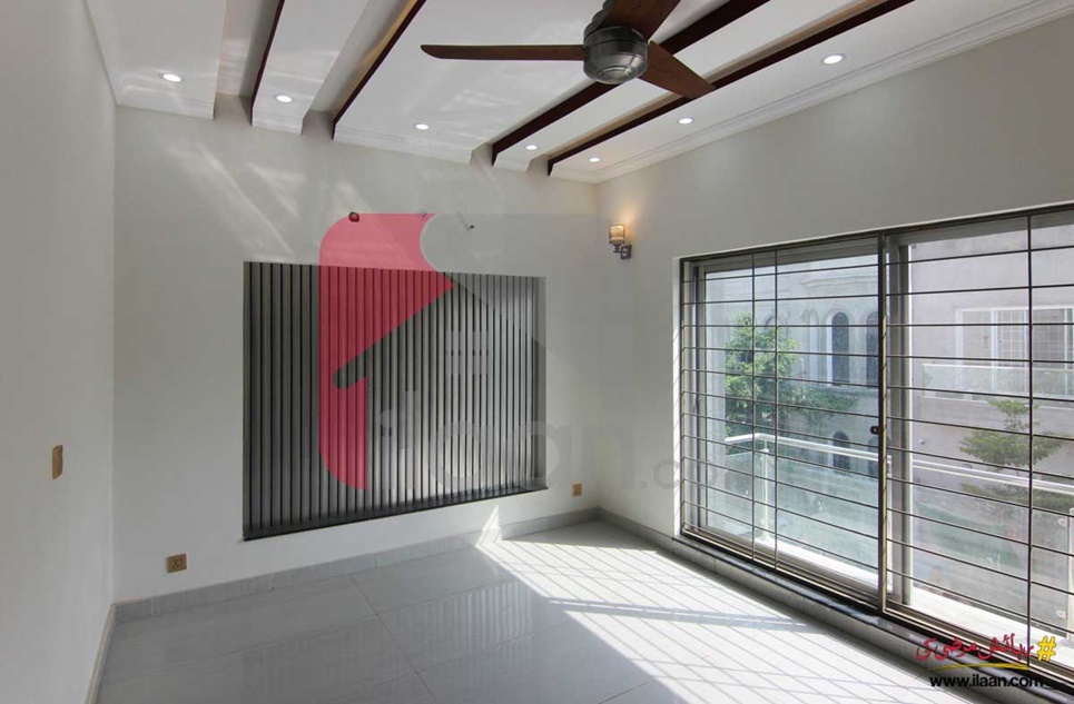 ilaan.com tweet media