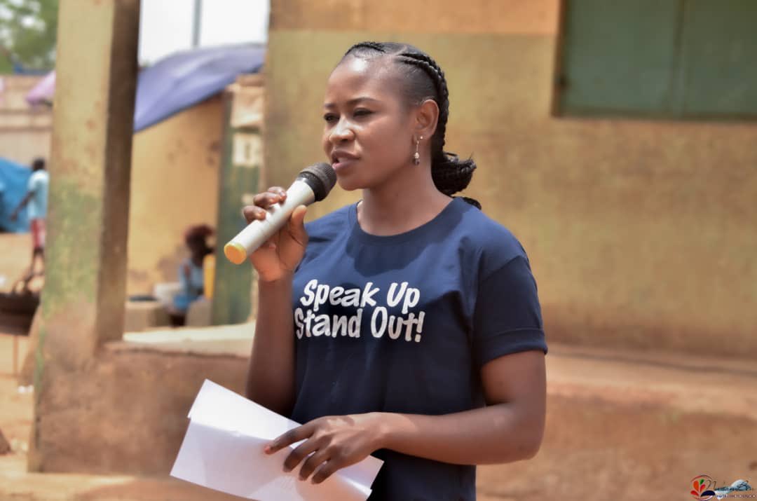 SusoProgram's tweet photo. #SpeakUpStandOutNG activist @gloemmanuel25 promoting the participation of young persons in active politics by encouraging them to get registered with any political party of their choice.
...
#PVC #BIVAS #VOTERS #youthvoices #Youthaction #YouthEngagement #sdgs  #youth2030 https://t.co/px2wLoaC85