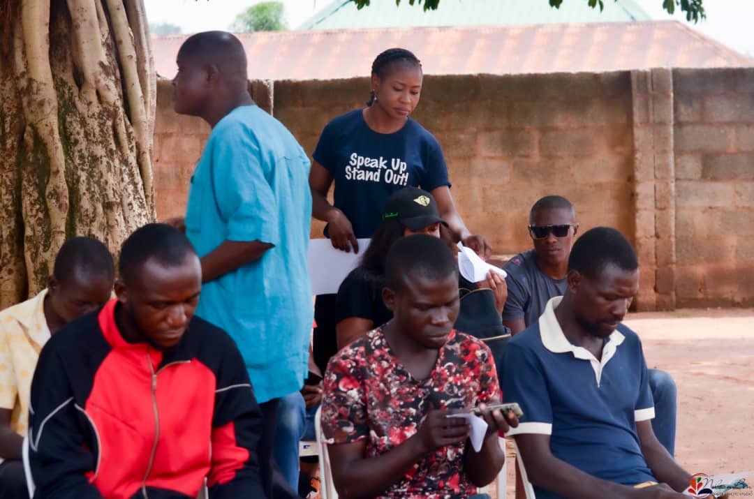 SusoProgram's tweet photo. #SpeakUpStandOutNG activist @gloemmanuel25 promoting the participation of young persons in active politics by encouraging them to get registered with any political party of their choice.
...
#PVC #BIVAS #VOTERS #youthvoices #Youthaction #YouthEngagement #sdgs  #youth2030 https://t.co/px2wLoaC85