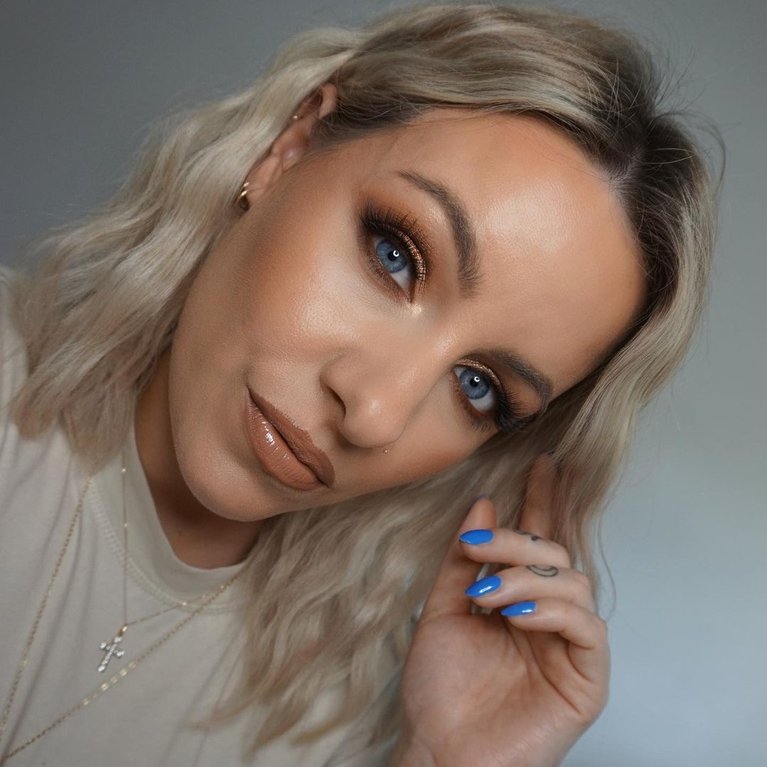 LondonCopyright's tweet photo. Need a little weekend glam inspo? Love this bronzy, glowing look from gorgeous πΈ IG: corinnelaw_makeupartist π€π«
Using The Palace Eyeshadow, Contour & Blush Palettes.
SHOP π π https://t.co/BcJM5VXOEk
#weekendmakeup
#LondonCopyright #LondonCopyrightCosmetics https://t.co/fDmHNL7uoS