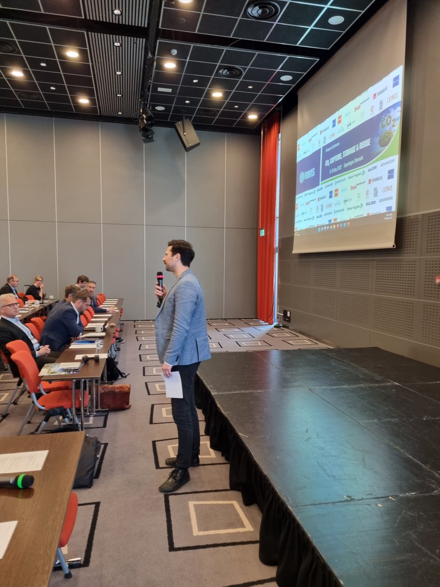 CO2_captureconf's tweet photo. Welcome at Day 2!

We started with an excellent presentation by Brian Higgins, @BabcockWilcox on #decarbonization technologies for a low-carbon future.

Today you'll have a chance to hear also from @Pentair @advansor @bseMethanol @OCOTechnology1 @NordElectrofuel and more

#ccus https://t.co/3YY1LsEnb0