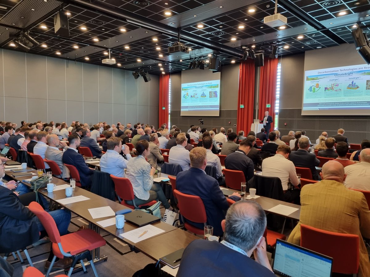 CO2_captureconf's tweet photo. Welcome at Day 2!

We started with an excellent presentation by Brian Higgins, @BabcockWilcox on #decarbonization technologies for a low-carbon future.

Today you'll have a chance to hear also from @Pentair @advansor @bseMethanol @OCOTechnology1 @NordElectrofuel and more

#ccus https://t.co/3YY1LsEnb0