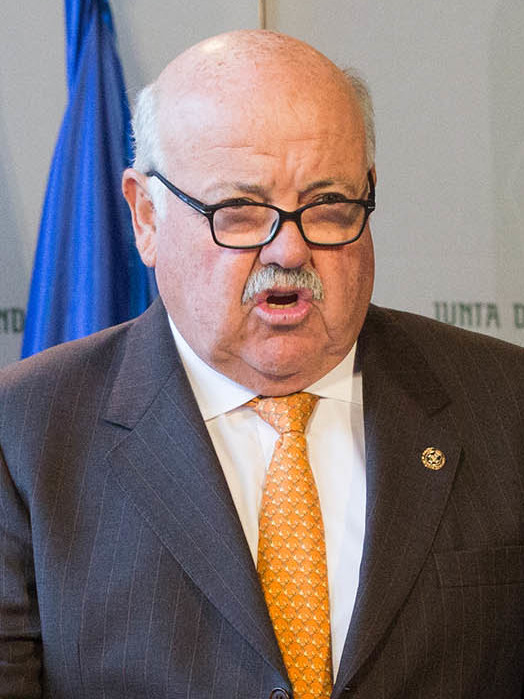 ARTO AHI PAREN LAS ROTATIVA NO SERA ESO QUE VEN MIS OJO DELISIOSA MOJAMA CON SU ASEITITO POR LO ARTO???