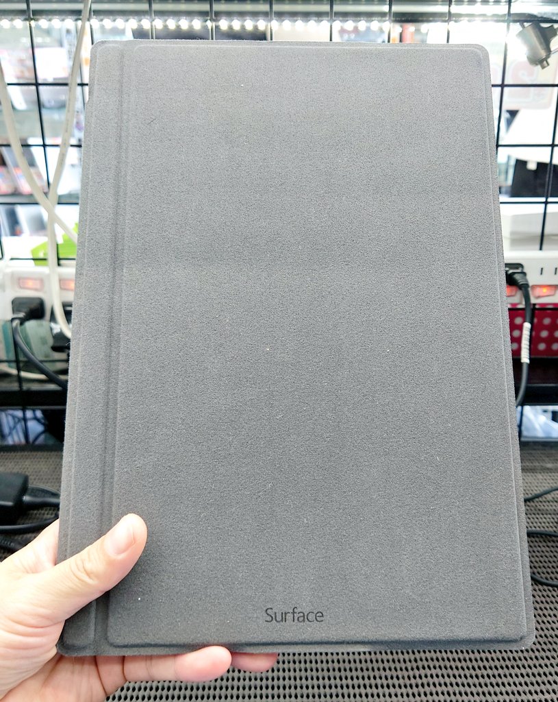 iosys_rojiura's tweet photo. 【コイツはすぐ売れちゃうね】

Surface Pro3 PS2-00015
中古B ¥24,800

第4世代Core i5ですがタイプカバーとSurfaceペンが付属してこの価格！

中古Bですがご覧の通り外装コンディションはベリグッ👍👍

1点だけの商品なので気になる方は今すぐお立ち寄り下さ~~い😘

#イオシス #akiba #SurfacePro3 https://t.co/UkRV5x4kfP