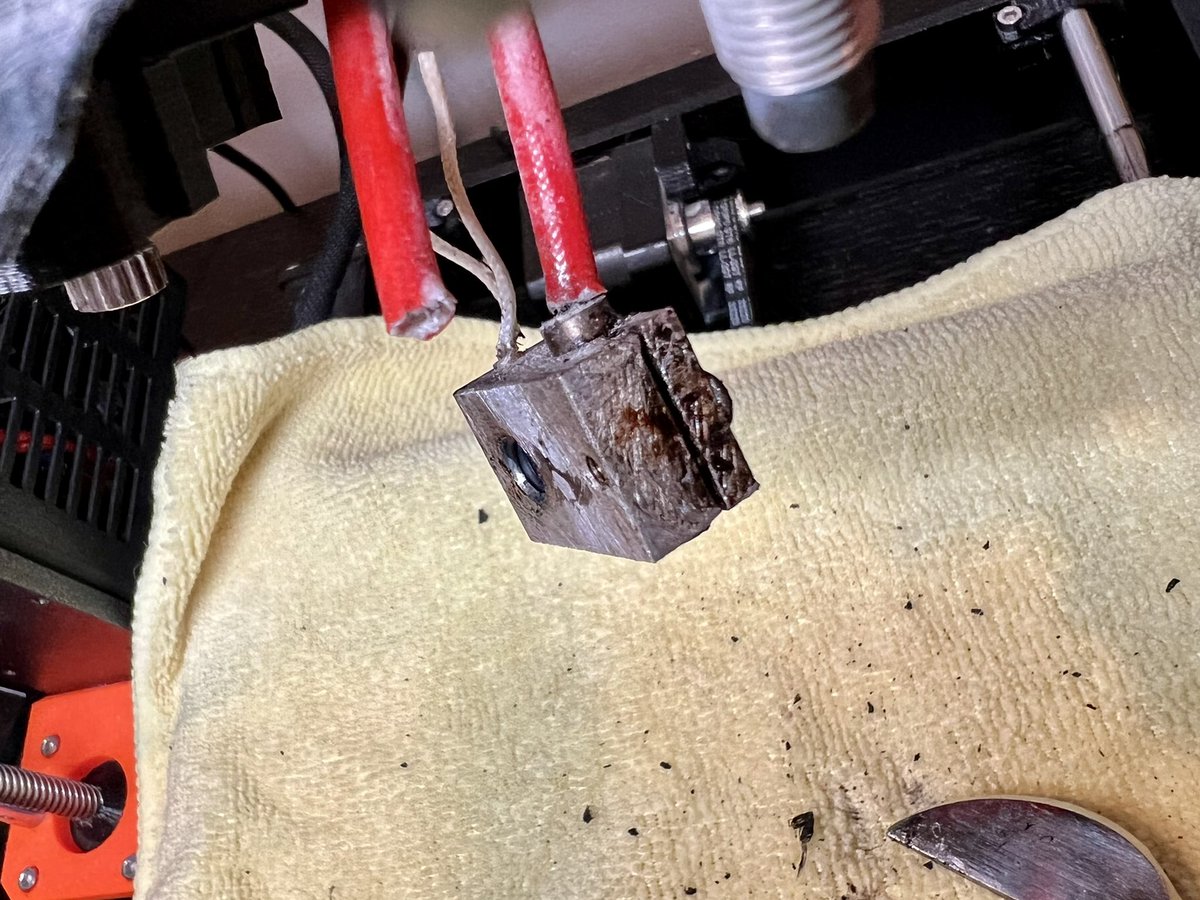 Troy Hunt tweet media