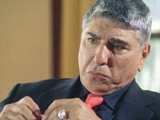 nocontexttkv's tweet photo. Bir Fransız atasözü derki: "Felaketler art arda gelir." https://t.co/dLGJm77xF4