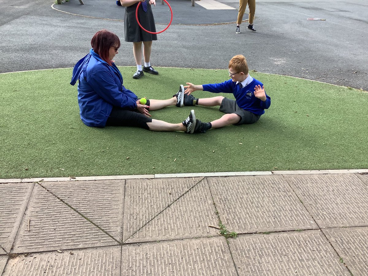 6CC_LPS's tweet photo. When you’re given some free choice time, the first question with this year group is always, ‘Can you open the PE shed please?’ ⚽️🎾🏉🏀🥅🏑 #LPSpe #LPSactive https://t.co/TH285ZttFa