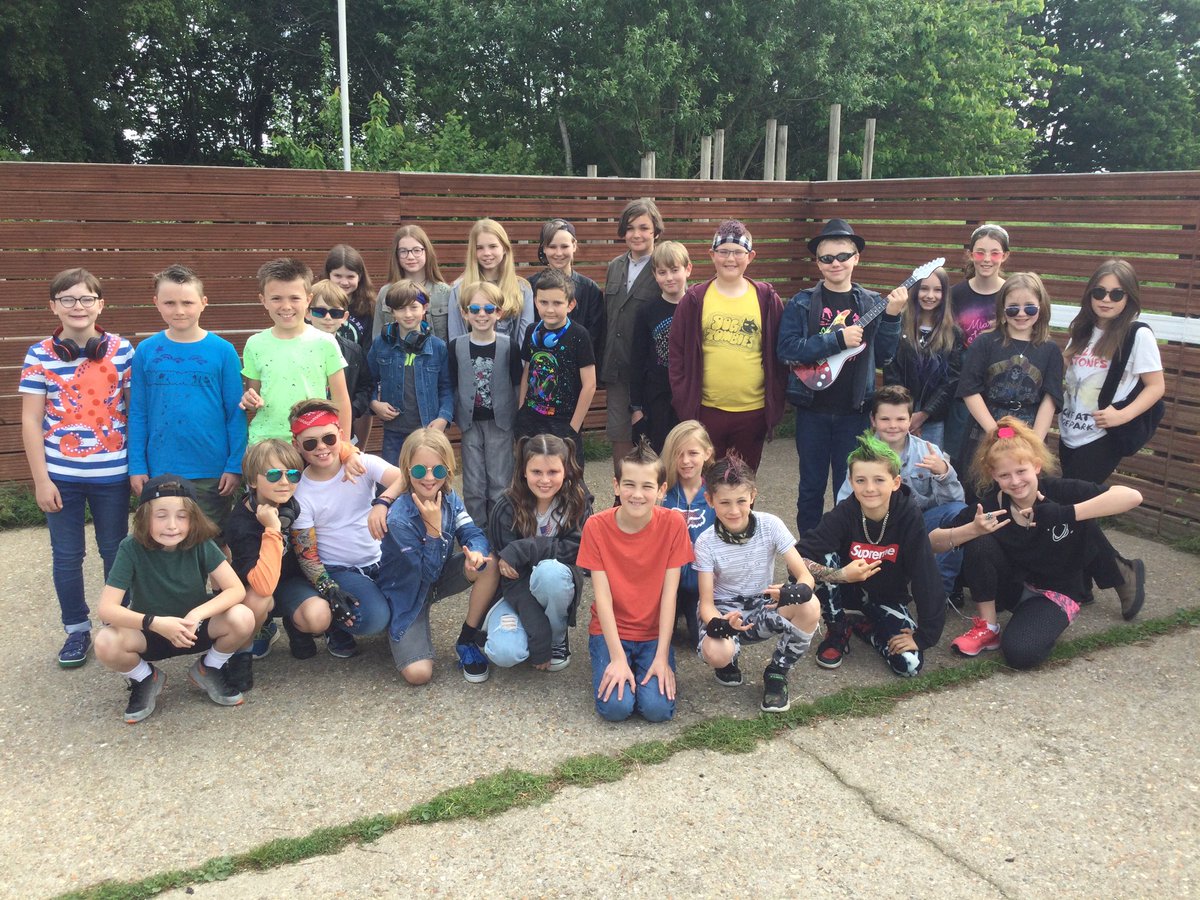 birdhamschool's tweet photo. Kingfisher class have fully committed to their rockstar style today! Bonus points if you can spot the epic head-banging in the back row!
#ttrockstars #worldrecordattempt #maths #lovelearning #birdham https://t.co/CB3IfSCqRp