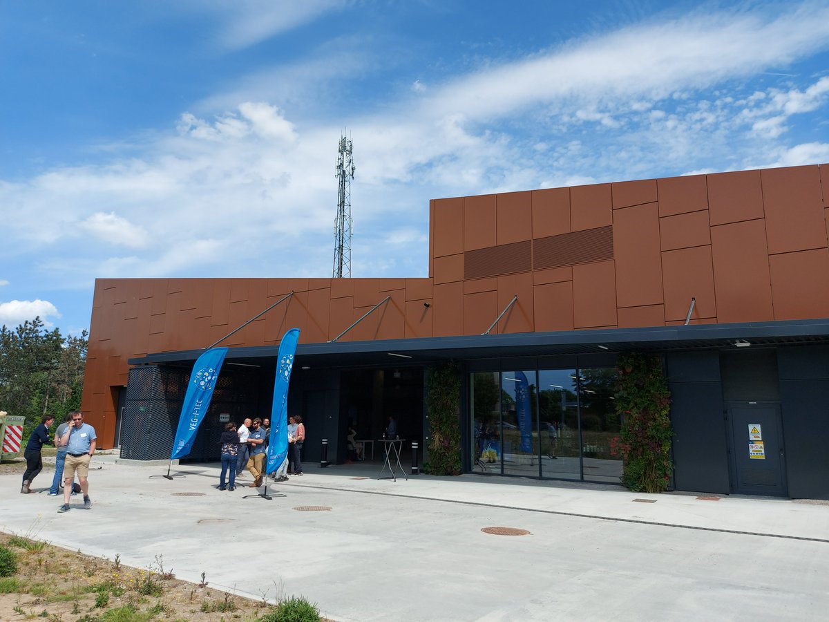 waterclimatehub's tweet image. The door of #VEGiTEC @ugent is open, and the @waterclimatehub could not be more enthusiastic about being part of this project! 🙌

Interesting talks on the importance of #sensors and future perspectives for developing the test facilities on  #innovative #water technologies.