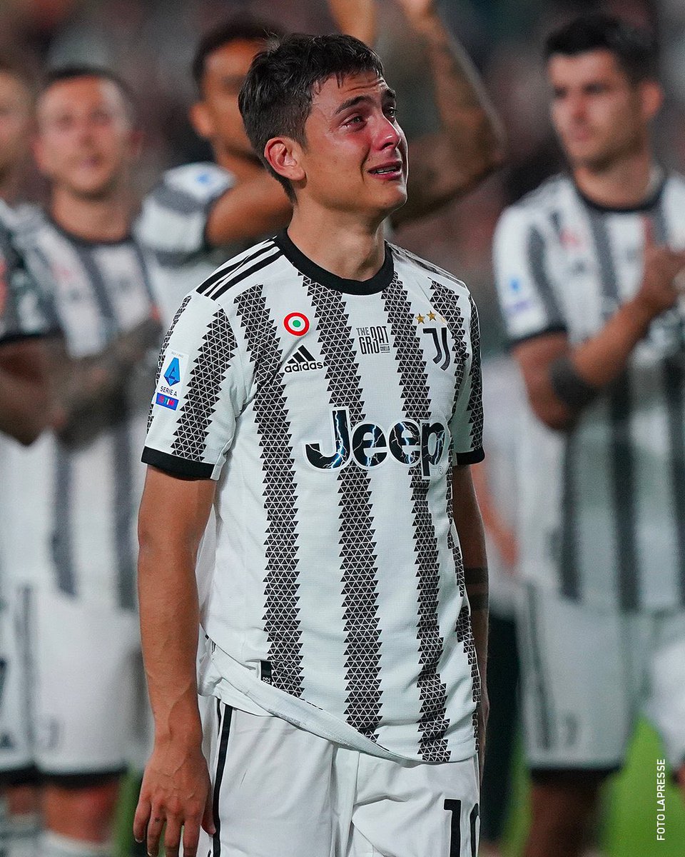 mattidalpi's tweet photo. Chi piange per la maglia non verrà mai dimenticato. Con te in campo si sognava sempre il miracolo, il colpo del fuoriclasse assoluto.
Grazie @PauDybala_JR perché per i malati di calcio come me eri musica per gli occhi https://t.co/pJXwIugB1K