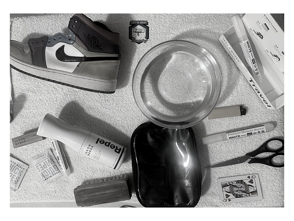 DirttoBright's tweet photo. Care for the things you most cherish - your sneakers. We use @jason_markk one of the most trusted brands in premium shoe care.
#shoecleaning #surfacecleaning #deepcleaning #deodorising #cleaningproducts #adidas #sneakers #sneaker #laundry #cleansneakers #sneakers https://t.co/odQhPwkbQh