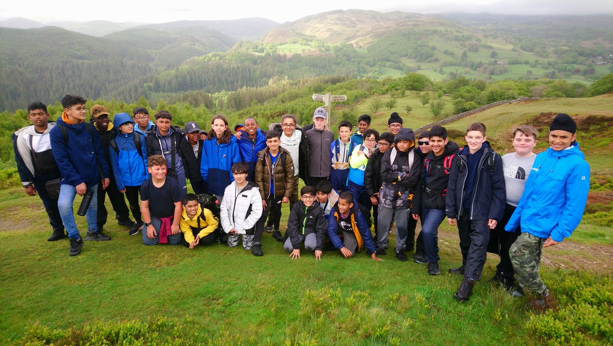 qmgs1554's tweet photo. 7Z are halfway through their @farchynys  week! Fun and learning at Precipice Walk, Barmouth Beach, Harlech Castle and Slate Caverns. More adventures to follow... https://t.co/WUSAizkCld