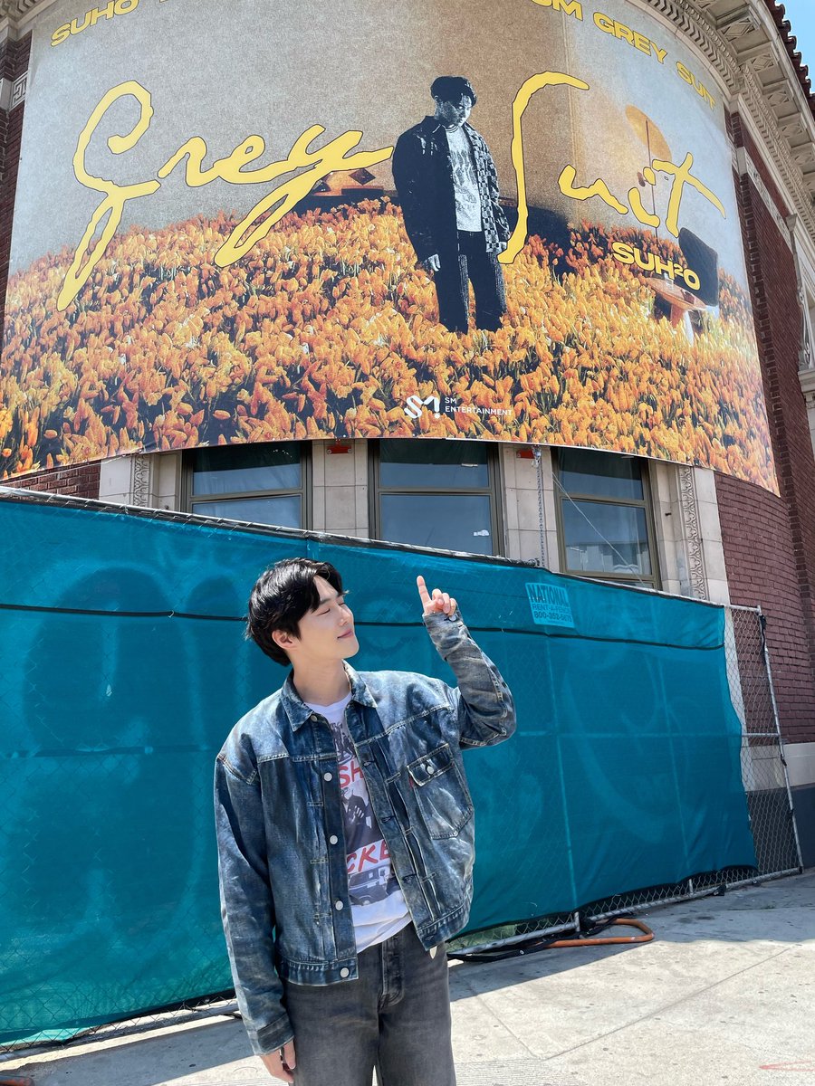 EXO_EUpdates's tweet photo. "eyes closed"           "eyes open"

#SUHO #수호 @weareoneEXO https://t.co/3H1IIdGTas