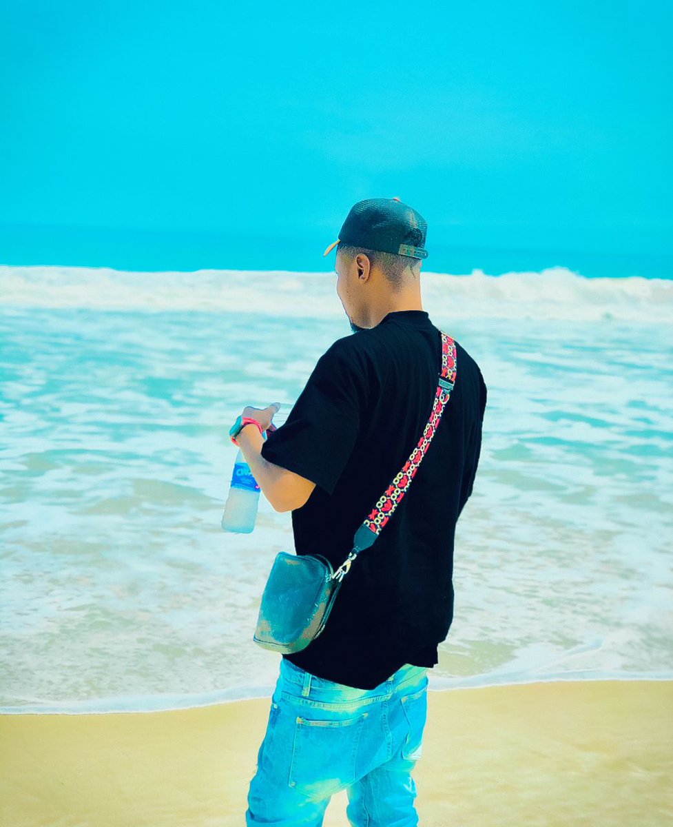 mtpermanent's tweet image. Good judgment comes from experience, and experience comes from bad judgment.
Keeping it %100 has only been the decision @mtpermanent