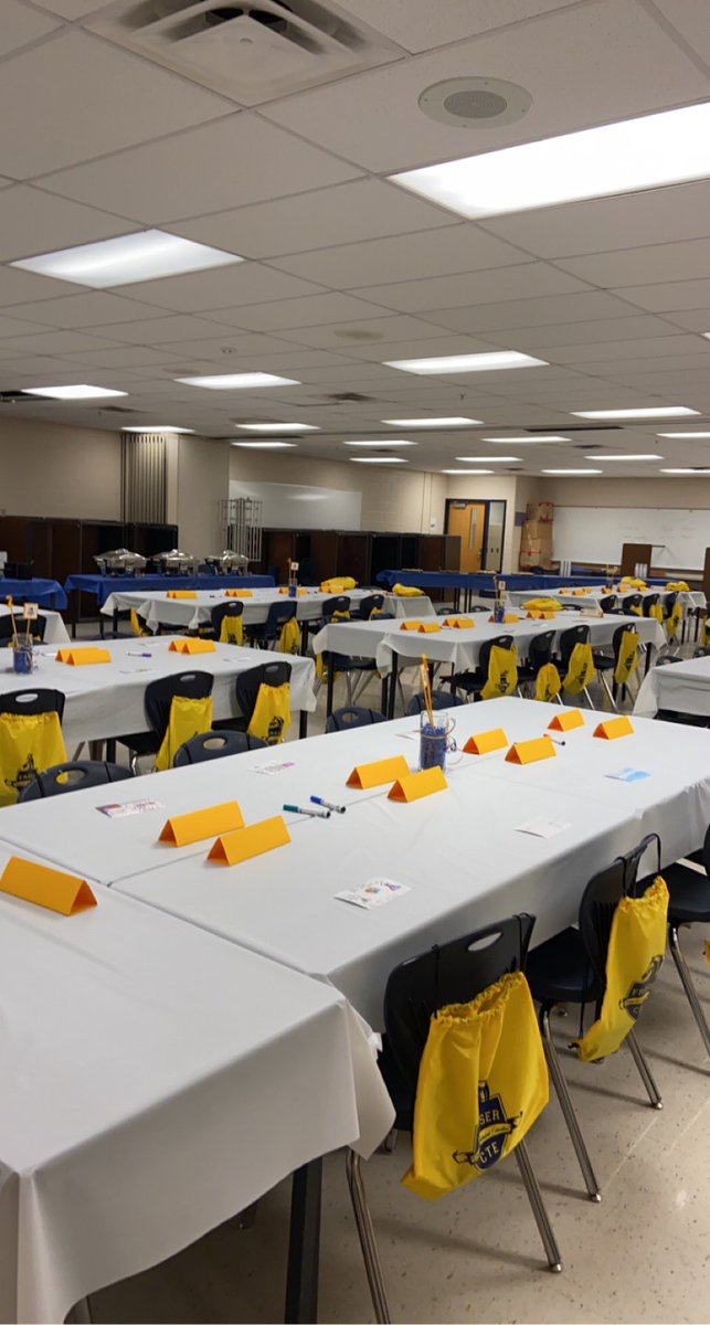 Frasercareerna1's tweet image. We are ready for our Career Exploration lunch with Edison 6th graders! #frasercte #fraserschools @BrasureCTE