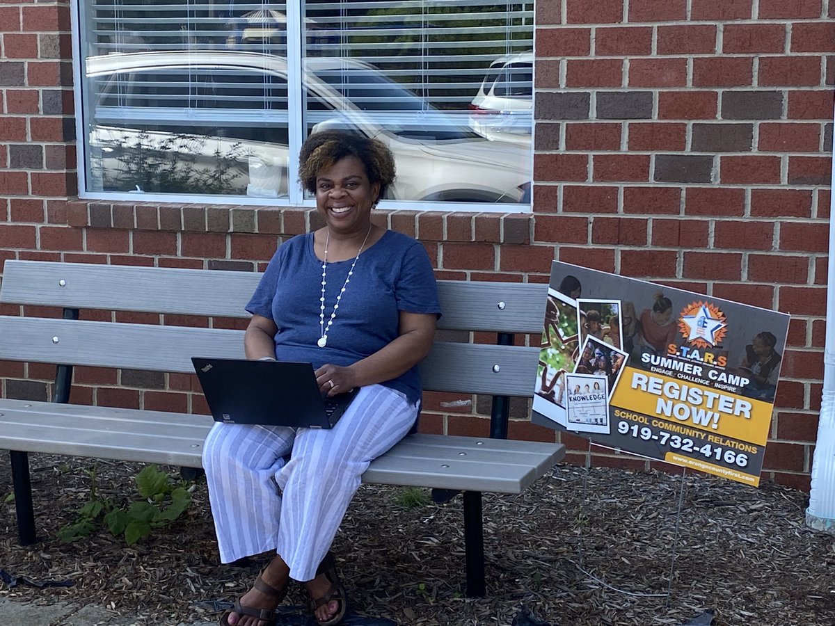 Amy Kines tweet media