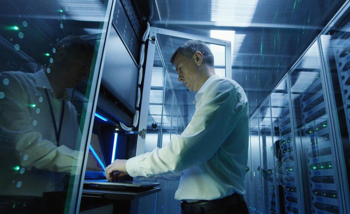 BuurstData's tweet photo. SoftNAS offers the right blend of price and performance for RHEL workloads and applications in the cloud and never charges extra for storage capacity.

#redhatenterpriselinux #rhel #cloudstorage #CloudNAS #storagesolutions #highperformance 

https://t.co/vTQkfwXJaz https://t.co/3LtJj3Luw2