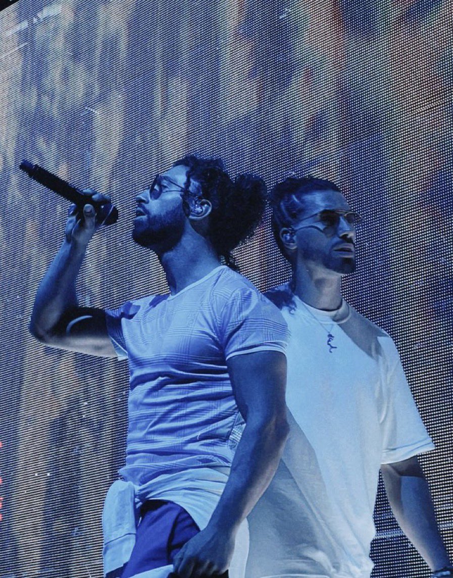 ShadesFrance's tweet photo. 🚨Le concert de PNL à Lyon ce soir est annulé.

Un des deux frères est malade. https://t.co/9UCLqOD7z5
