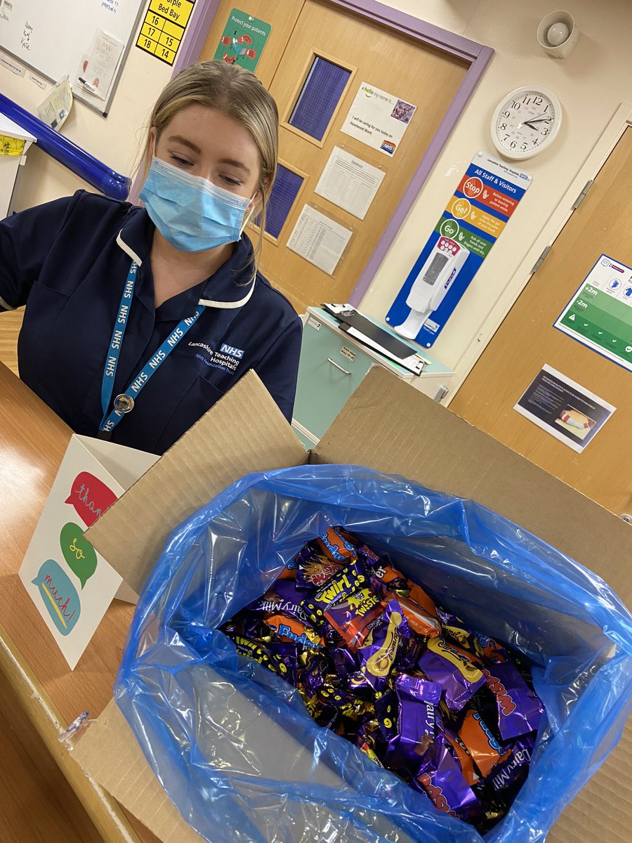 2 kg of chocolate donated to the staff on Hazelwood from a grateful patient when she was discharged home today 😍😍 #hazelwoodheroes <a href="/mandsturns/">Amanda Young</a>