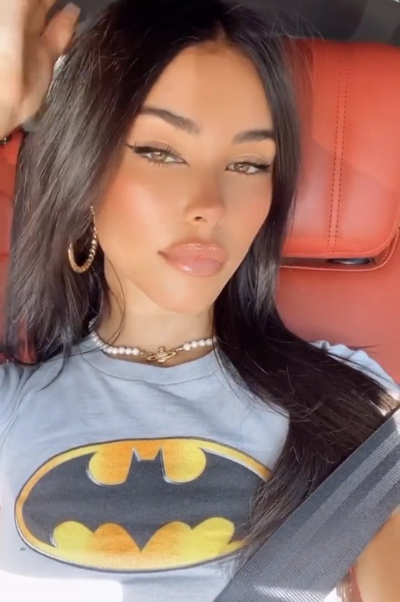 popstarsthinker's tweet photo. madison beer. https://t.co/lcyW5plQue
