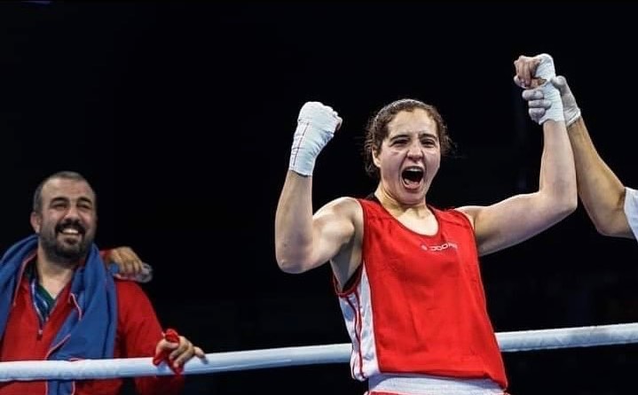 DiasporaDZNews's tweet photo. Les deux #boxeuses algériennes Imane Khelif (63 kg) et Ichrak Chaïb (66 kg), qualifiées aux demi-finales des championnats du monde féminins d’Istanbul #Turquie affronteront aujourd’hui, respectivement, la Néerlandaise Heijnem Chelsey, et la Canadienne Cavanagh Charlie https://t.co/4JwfFifcXn
