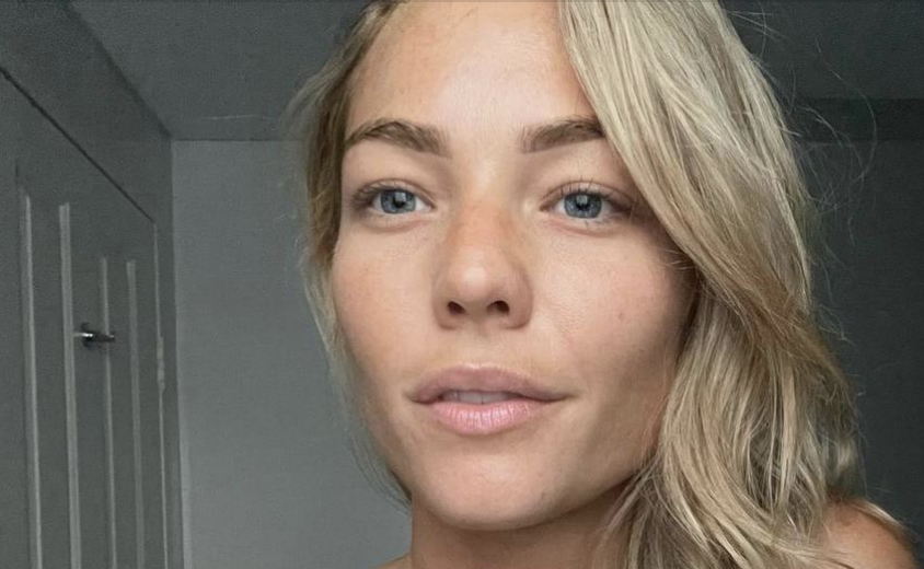 dailystar's tweet photo. #HomeandAway #SamFrost βs life - Reality TV past, Covid vaccine drama and painful split
https://t.co/WflkmCaFLw https://t.co/XOjpCkyYRf