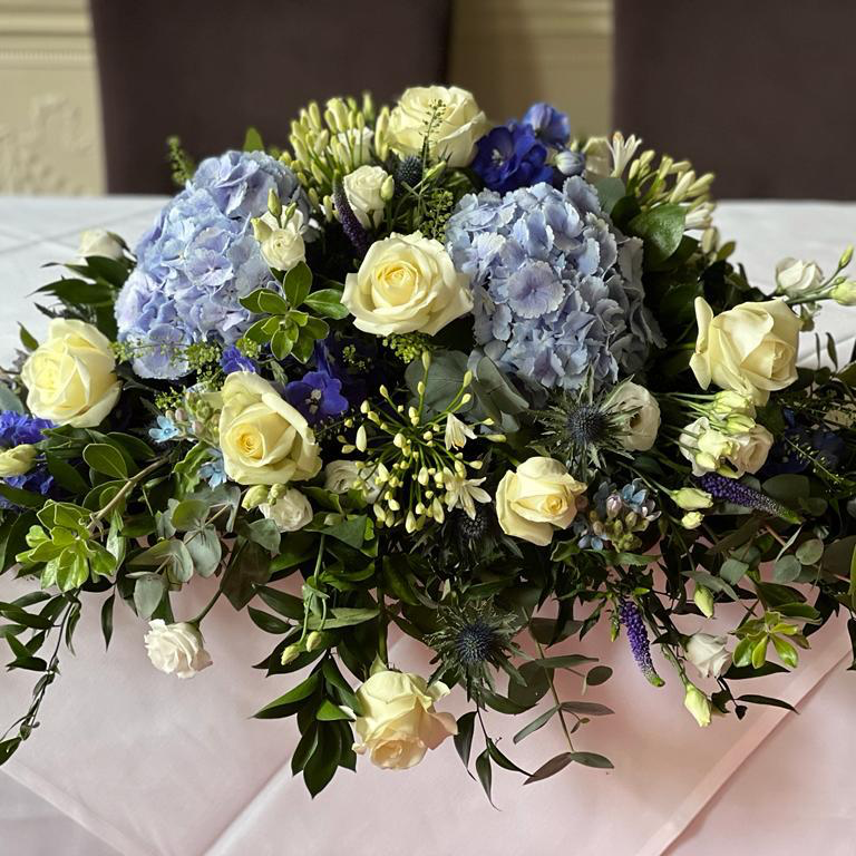 Happy #WeddingWednesday 💍

Captured from last weekend at St Michaels Manor. Many congratulations to Lyndsay and Paul! Thank you for letting us be a part of your special day ✨💜

Contact us today to discuss your wedding flowers on 01727 860207

#kendallsflorist #stalbansflorist