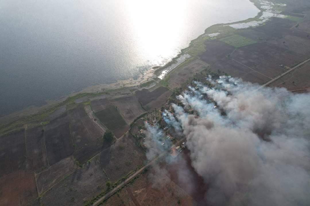 TheChindwin's tweet photo. Drone images show the full extent of the aftermath of a village in southern #ShanState caused by a fire ignited by Myanmar junta force and its allied force on 16 May 2022.

Photo/Inle – PDF https://t.co/rgVnYDnaJy